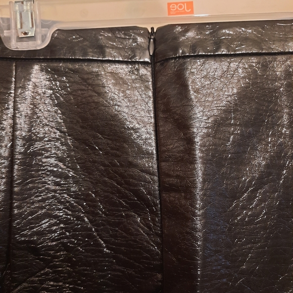 For the Republic Black Faux Leather Midi Skirt - Picture 7 of 7